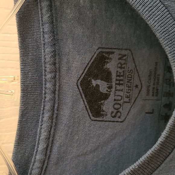 Southern Legends Tee - Picture 4 of 6
